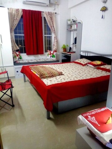 Room in  Pg at Vineet Khand – for Rent