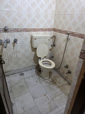 Bathroom in 2 BHK Builder Floor at Old Rajinder Nagar – for Rent