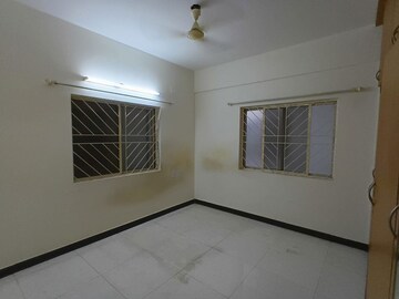 Room in 2 BHK Builder Floor at Koramangala – for Rent