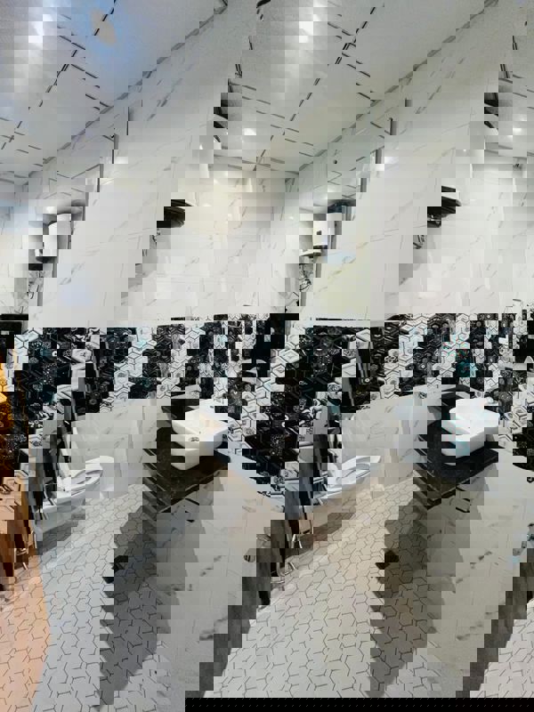 StudioBuilder Floor For Rent in Sector 40