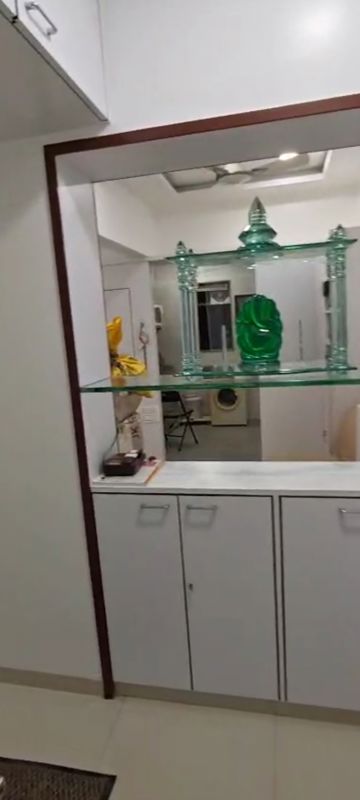 2 BHK + Extra Room Apartment For Rent in Prabhadevi