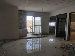 Room in 3 BHK Builder Floor at Kakatiya Hills, Jubilee Hills – for Rent