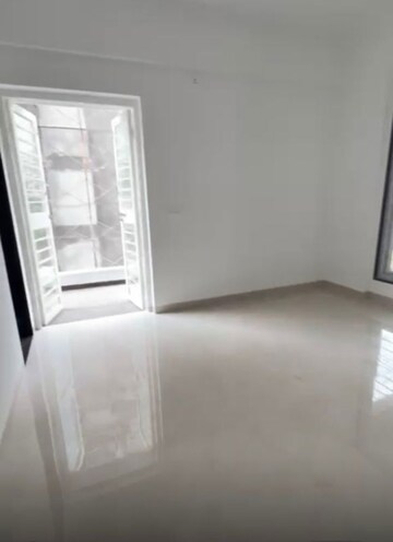 Room in 2 BHK Apartment at VTP Solitaire, Baner – for Rent