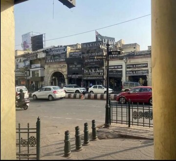  Office Space For Rent in Hazratganj