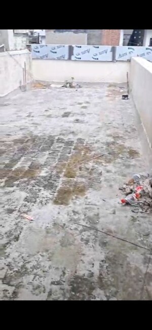 Swimming Pool in  Shop at New Industrial Township 5 – for Rent