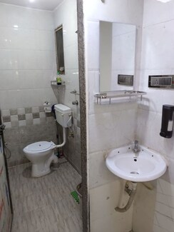 2.5 BHK Apartment For Rent in Kanakia Space Samarpan Exotica