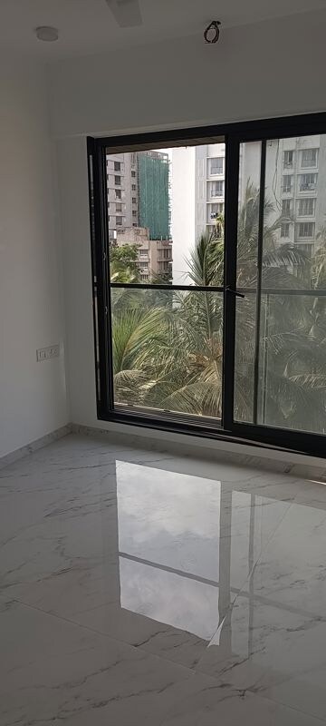 Balcony in 3 BHK Apartment at DLH Dawn, Santacruz West – for Sale