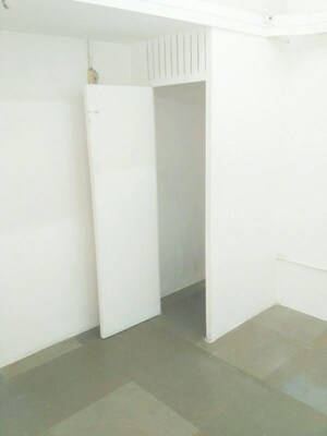  Shop – Exterior View View at Satellite - for Rent