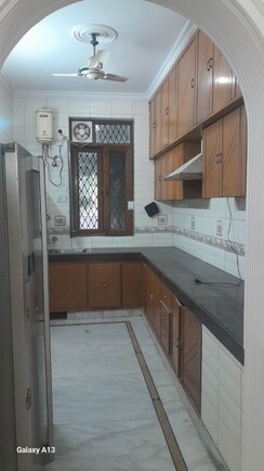 2 BHK + Pooja Room Builder Floor For Rent in S S Southend