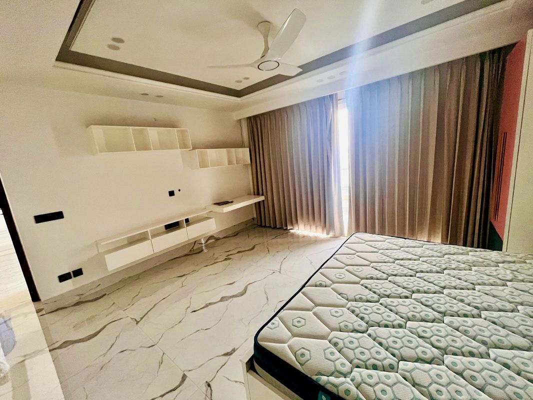 4 BHK + Servant Room,Store Room Builder Floor For Rent in Sector 46