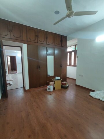Room in 2 BHK Builder Floor at Malviya Nagar – for Rent