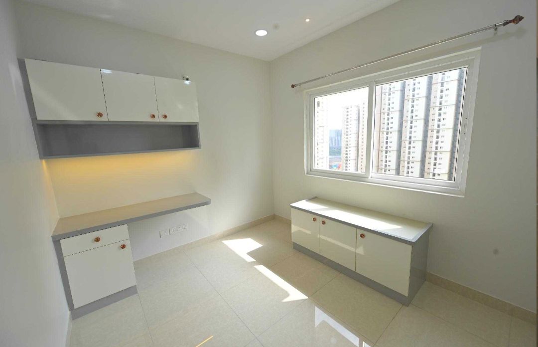 2 BHK + Pooja Room Apartment For Rent in Aparna Zenon