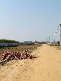 Plot For Sale in Modipuram