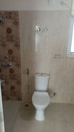 Bathroom in 2 BHK Apartment at Ansal Sushant Jeevan Enclave, Sushant Golf City – for Rent
