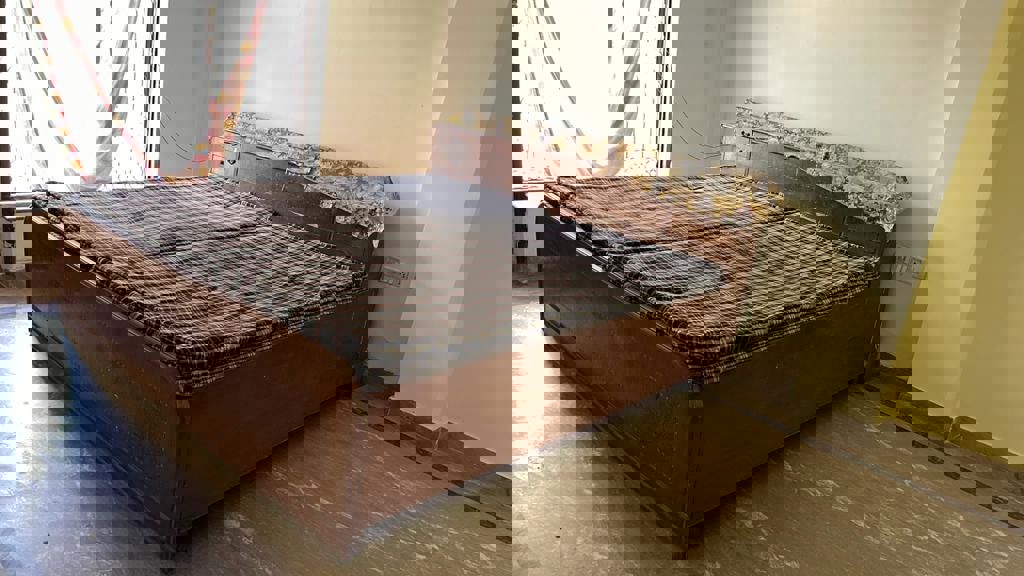 1.5 BHK + Pooja Room Builder Floor For Rent in RWA Apartments Sector 20