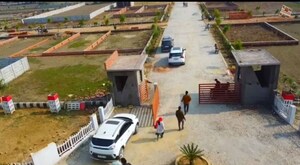  Plot – Exterior View View at Raebareli Road - for Sale