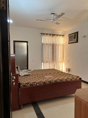 1 BHK Independent House For Rent in Sector 111