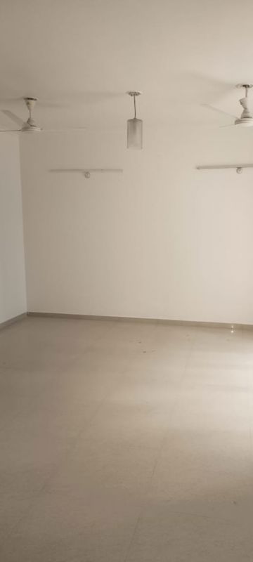 3 BHK 1500 Sq.Ft. Apartment in Omaxe R2