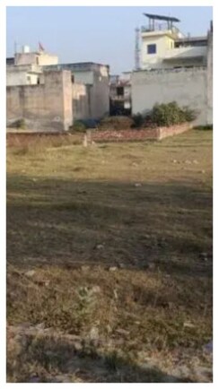 Plot For Sale in Sector 11