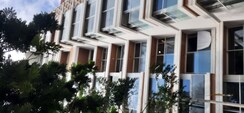 3 BHK + Servant Room Apartment For Sale in Santacruz West