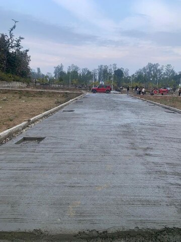  Plot For Sale in Mohabbewala