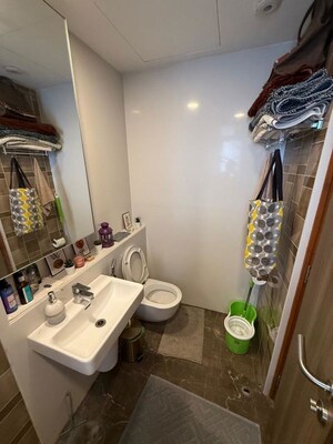 Washroom in 2 BHK Apartment at Lodha The Park, Worli – for Rent