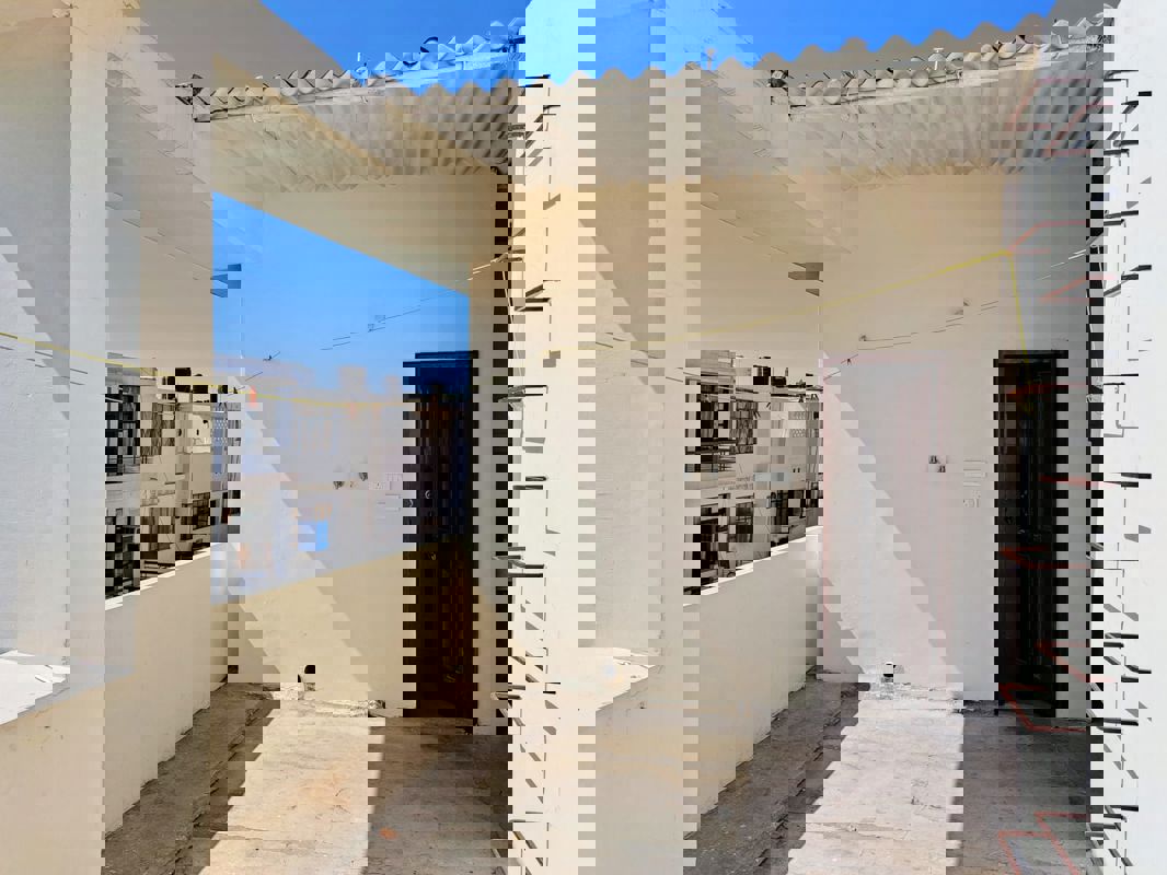 1 BHK Builder Floor For Rent in Sector 18