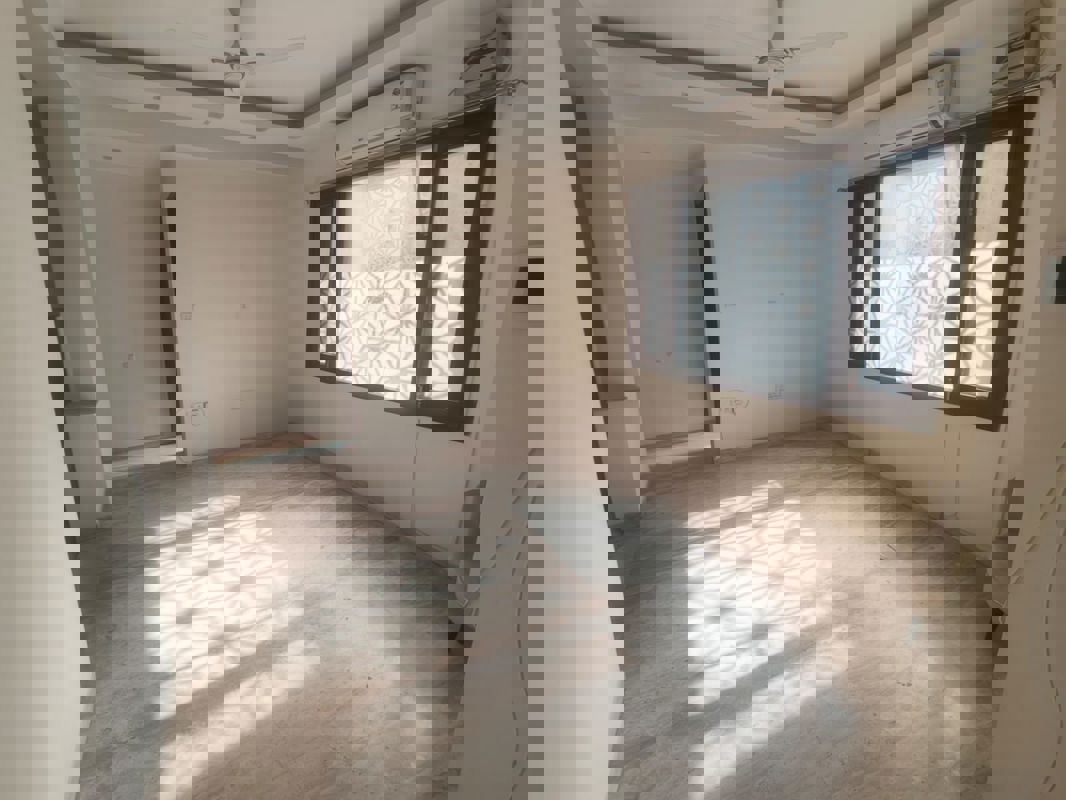 3 BHK + Extra Room Apartment For Rent in Hong Kong Bazaar