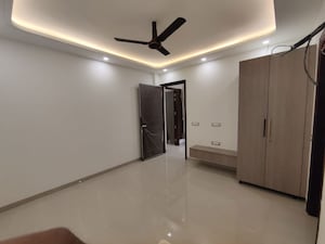 Room in 4 BHK Builder Floor at Ashoka Enclave – for Rent