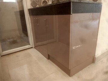 Room in 2 BHK Apartment at Signature Global Prime, Sector 63a – for Sale