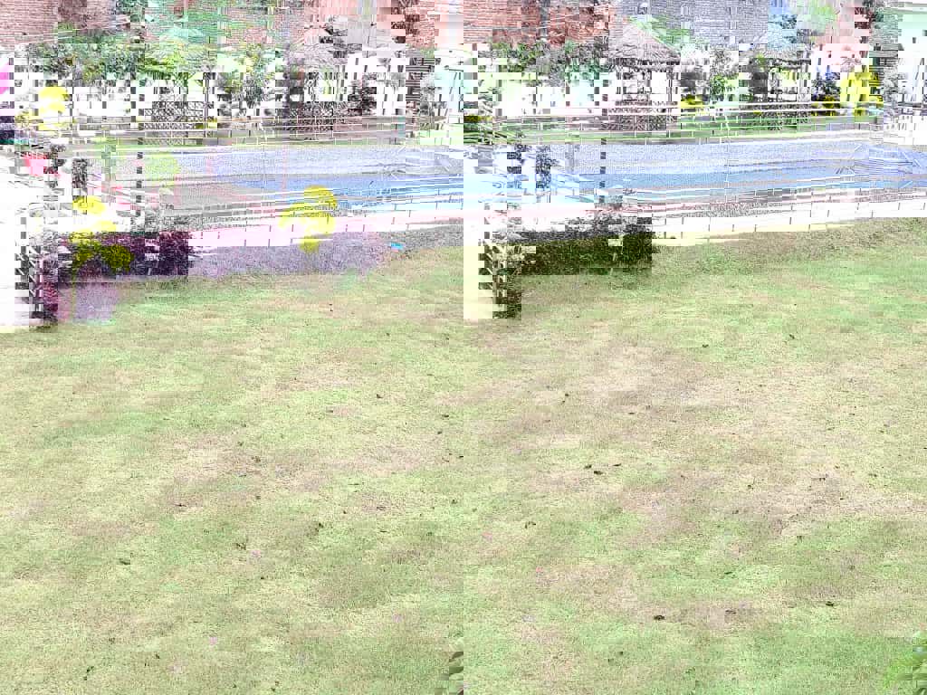 Plot For Sale in Alambagh