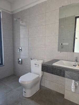 Bathroom in 5 BHK Apartment at Kalpataru Magnus, Bandra East – for Rent