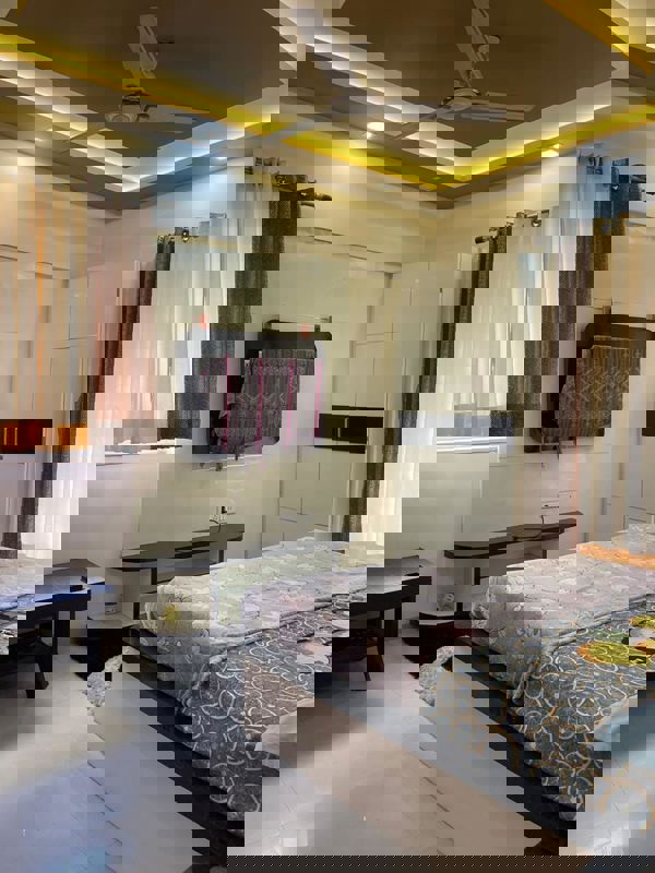 2.5 BHK + Extra Room 1100 Sq.Ft. Apartment in Notting Hills