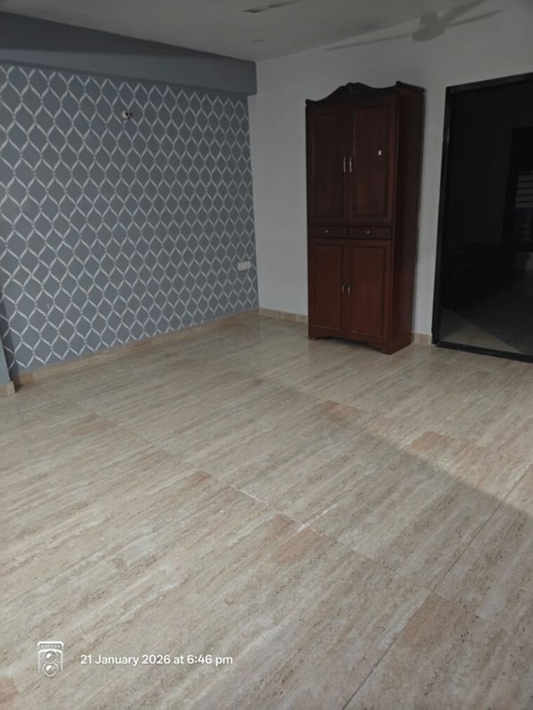 Room, sushant-lok-2 3 Bedroom 263 Sq.Yd. Builder Floor In Sector 57 Gurgaon 9898895