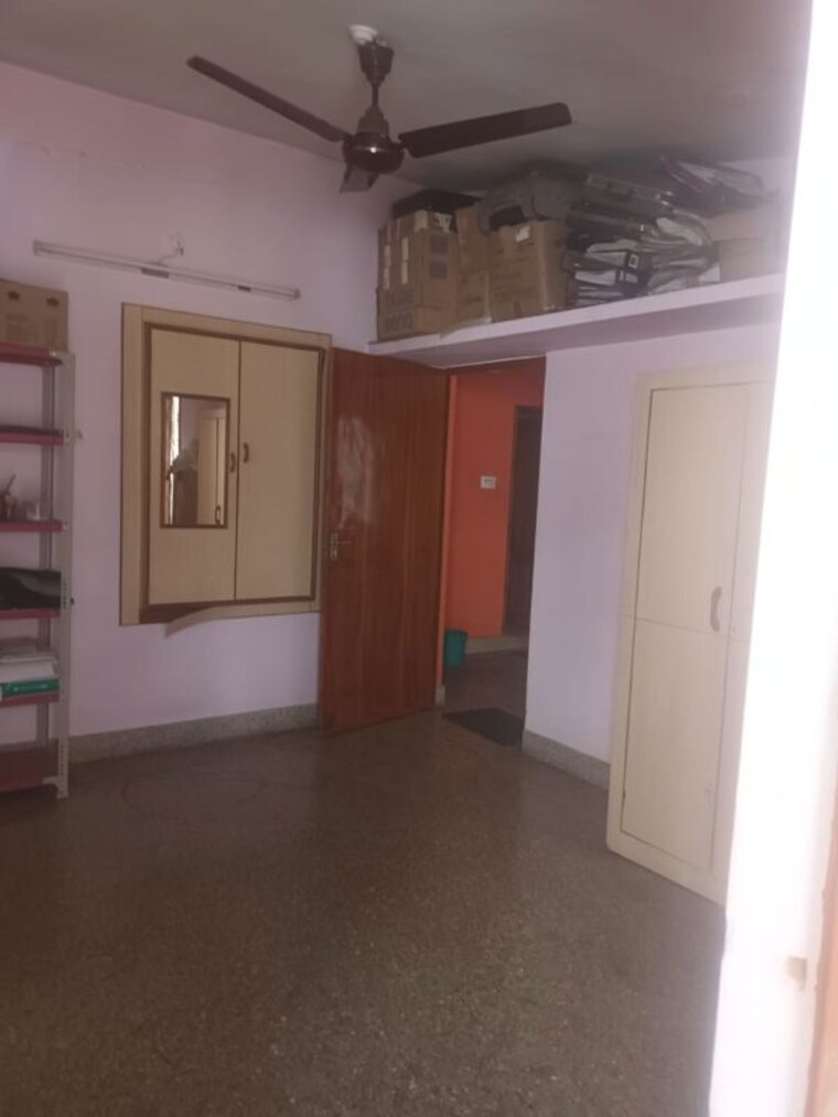 Room, yelahanka new town 3 Bedroom 1300 Sq.Ft. Independent House In Yelahanka New Town Bangalore 9898905