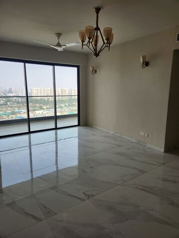 Room in 3 BHK Apartment at M3M Heights, Sector 65 – for Sale