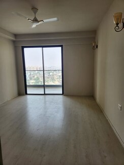 3 BHK + Pooja Room Apartment For Sale in M3M Heights