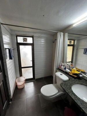 Team Area in 3 BHK Apartment at Unitech Fresco, Sector 50 – for Rent