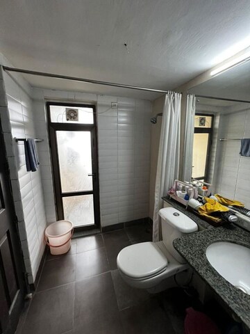 Team Area in 3 BHK Apartment at Unitech Fresco, Sector 50 – for Rent