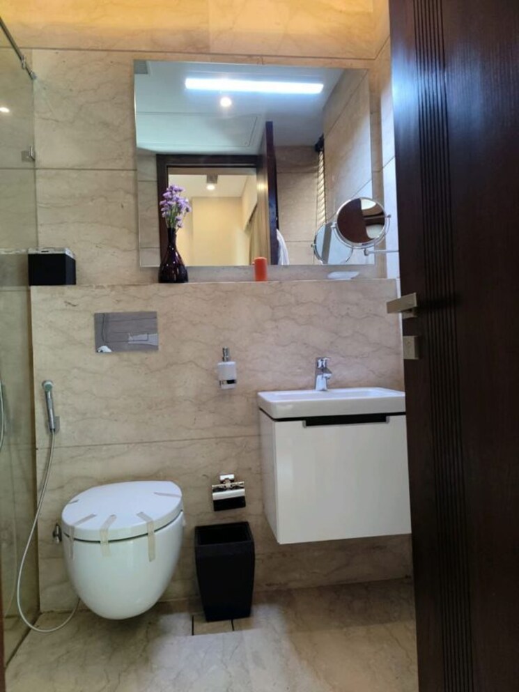 Bathroom, ambience-creacions 3 Bedroom 1860 Sq.Ft. Apartment In Sector 22 Gurgaon 9899103