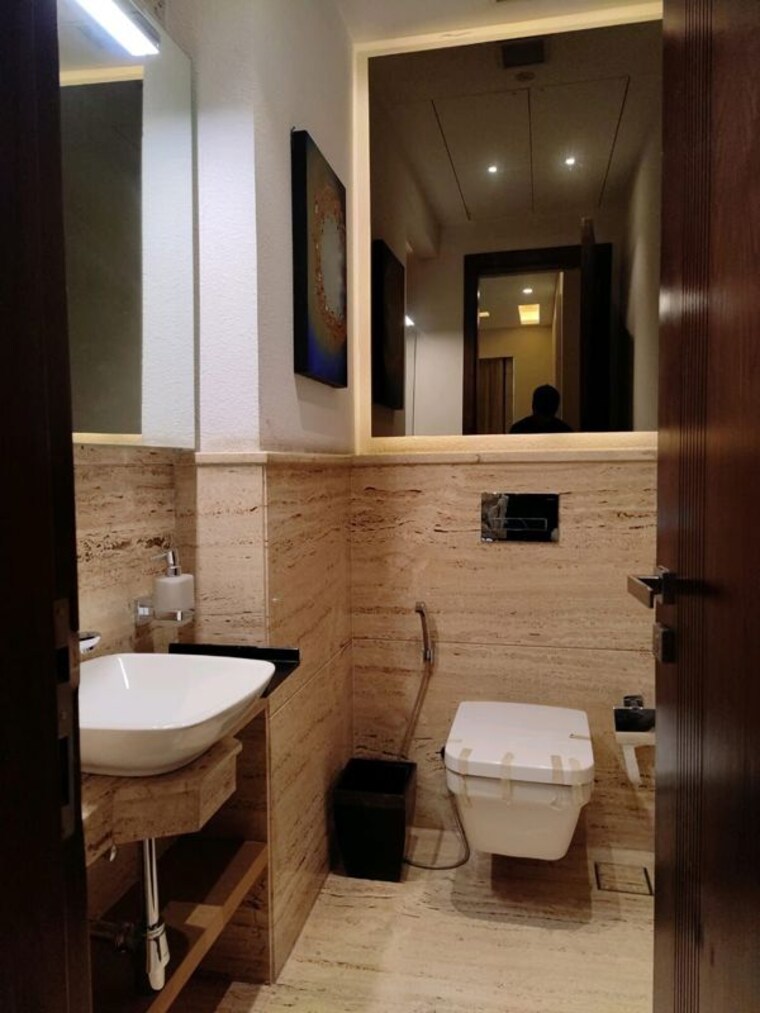 Bathroom, ambience-creacions 3 Bedroom 1860 Sq.Ft. Apartment In Sector 22 Gurgaon 9899103