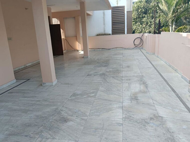 Room, gomti nagar 6 Bedroom 3250 Sq.Ft. Independent House In Gomti Nagar Lucknow 9899112