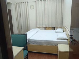 Bedroom in 6 BHK Independent House at Gomti Nagar – for Rent