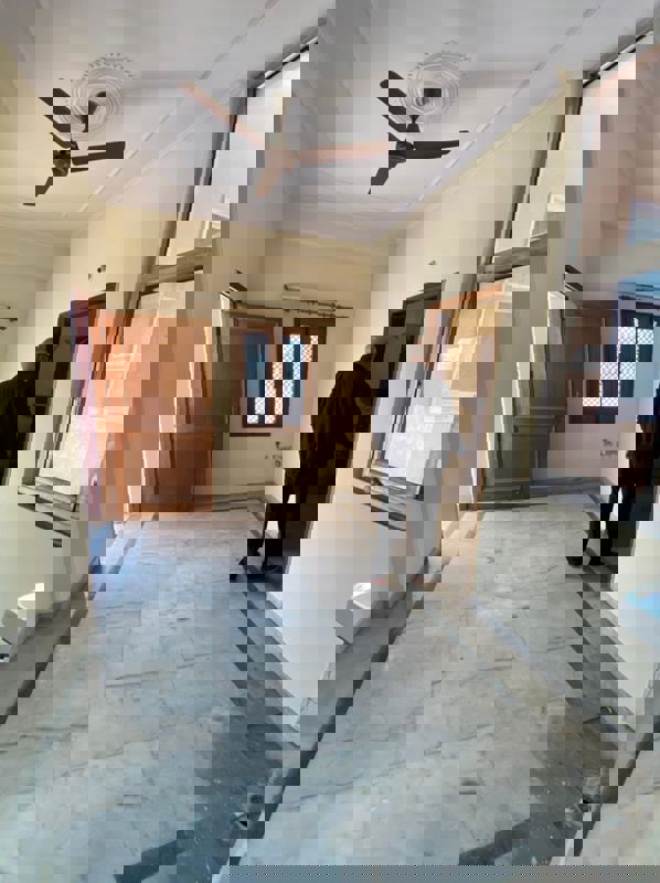 1 BHK + Servant Room 1200 Sq.Ft. Builder Floor in Dev Apartments Sector 49