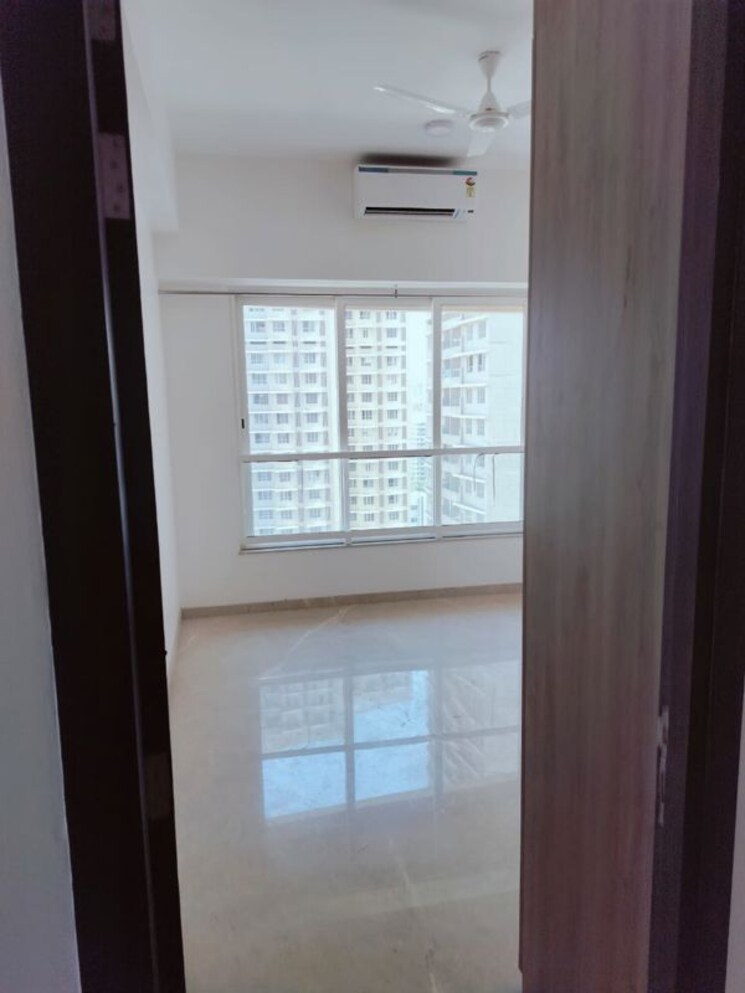 Bathroom, kalpataru-radiance 3.5 Bedroom 1760 Sq.Ft. Apartment In Goregaon West Mumbai 9899068