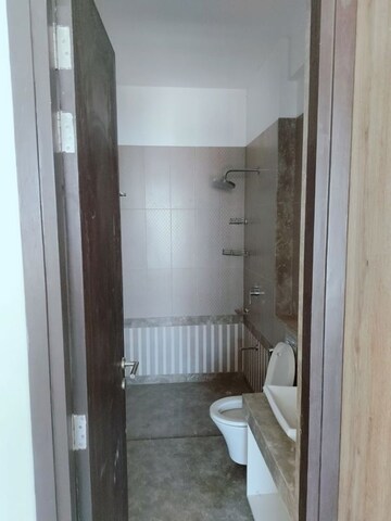 Bathroom in 3.5 BHK Apartment at Kalpataru Radiance, Goregaon West – for Sale