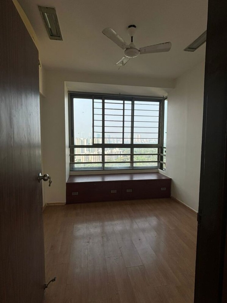 Room, oberoi-realty-woods 2.5 Bedroom 1211 Sq.Ft. Apartment In Goregaon East Mumbai 9899465