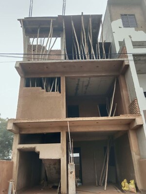 2 BHK Villa For Sale in Gaur Yamuna City 7th Parkview, Sector 19 Yamuna Expressway