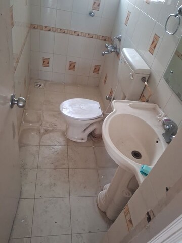 Bathroom in 3 BHK Apartment at Royal Residency Baner, Baner – for Rent