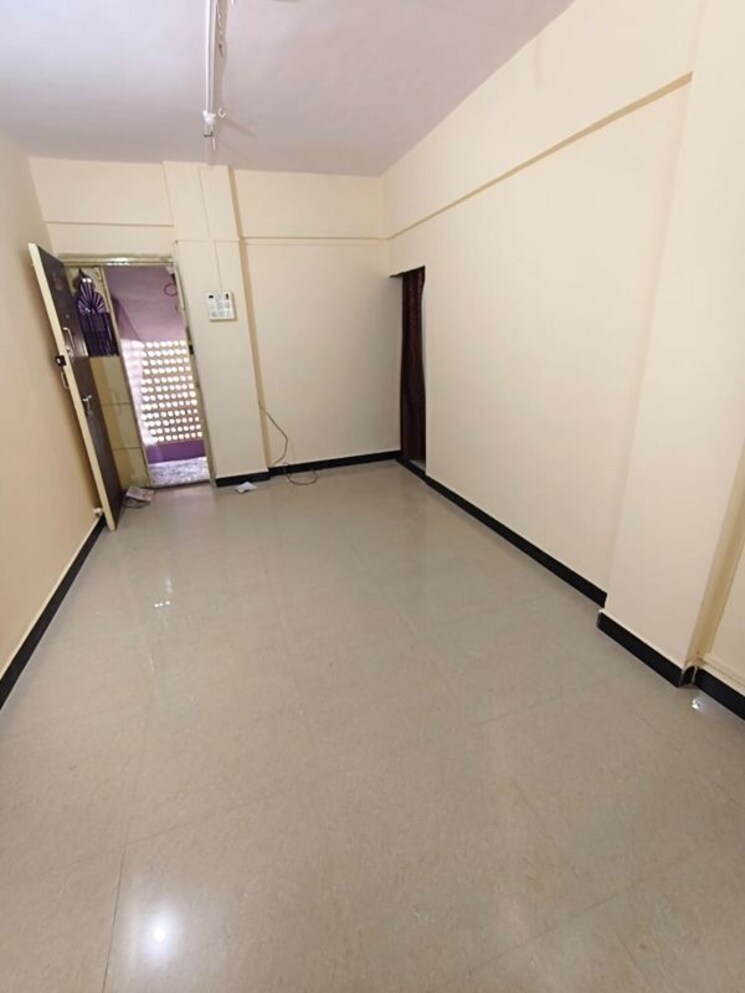 Room, dombivli west 1 Bedroom 525 Sq.Ft. Apartment In Dombivli West Thane 9899758